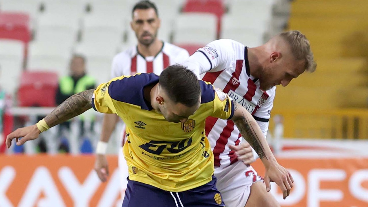 Ankaragücü evinde tutuk