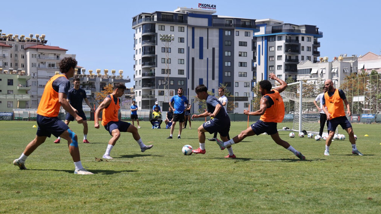 Alanyaspor’da Konya mesaisi sürüyor